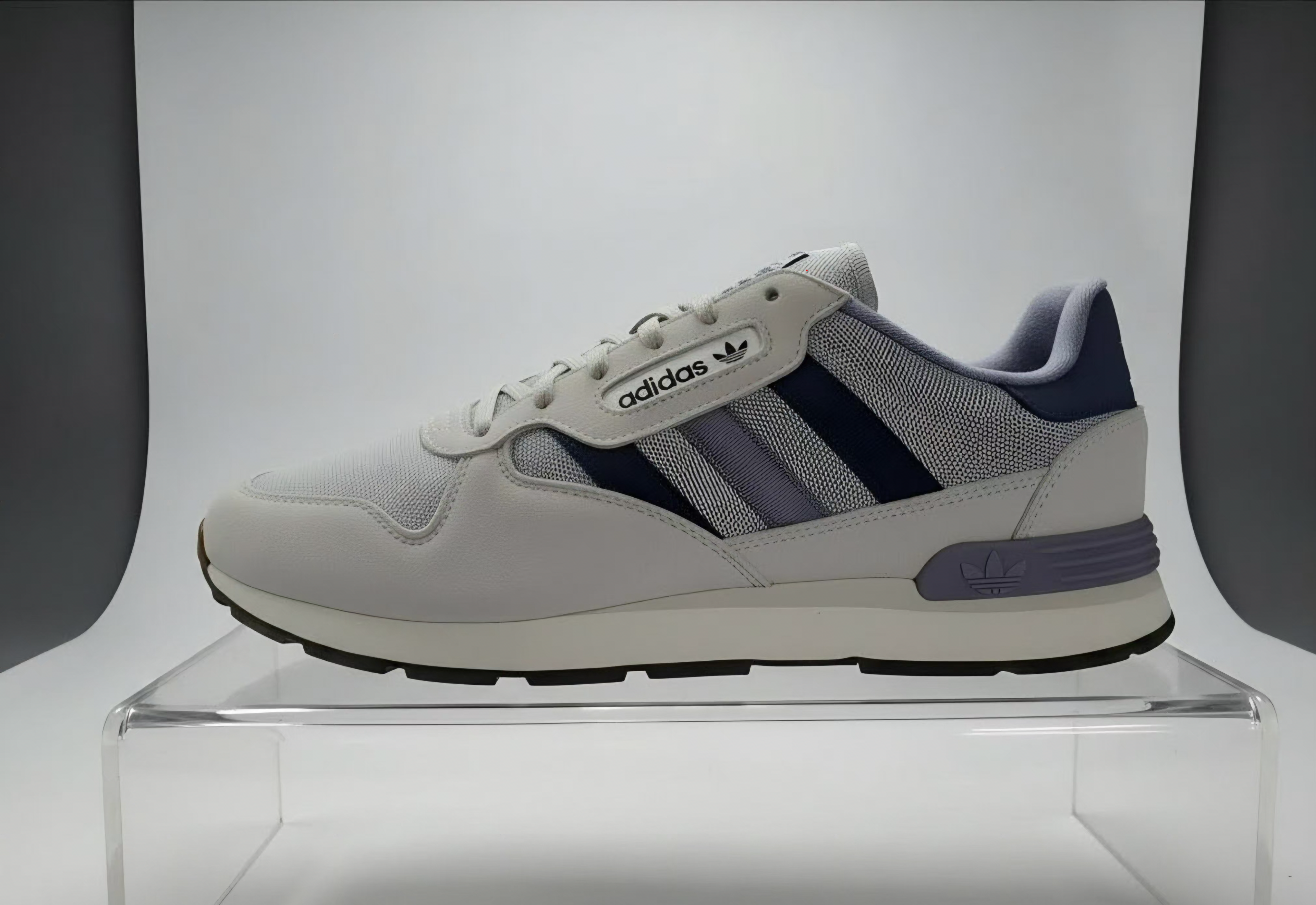 ADIDAS TREZIOD 2