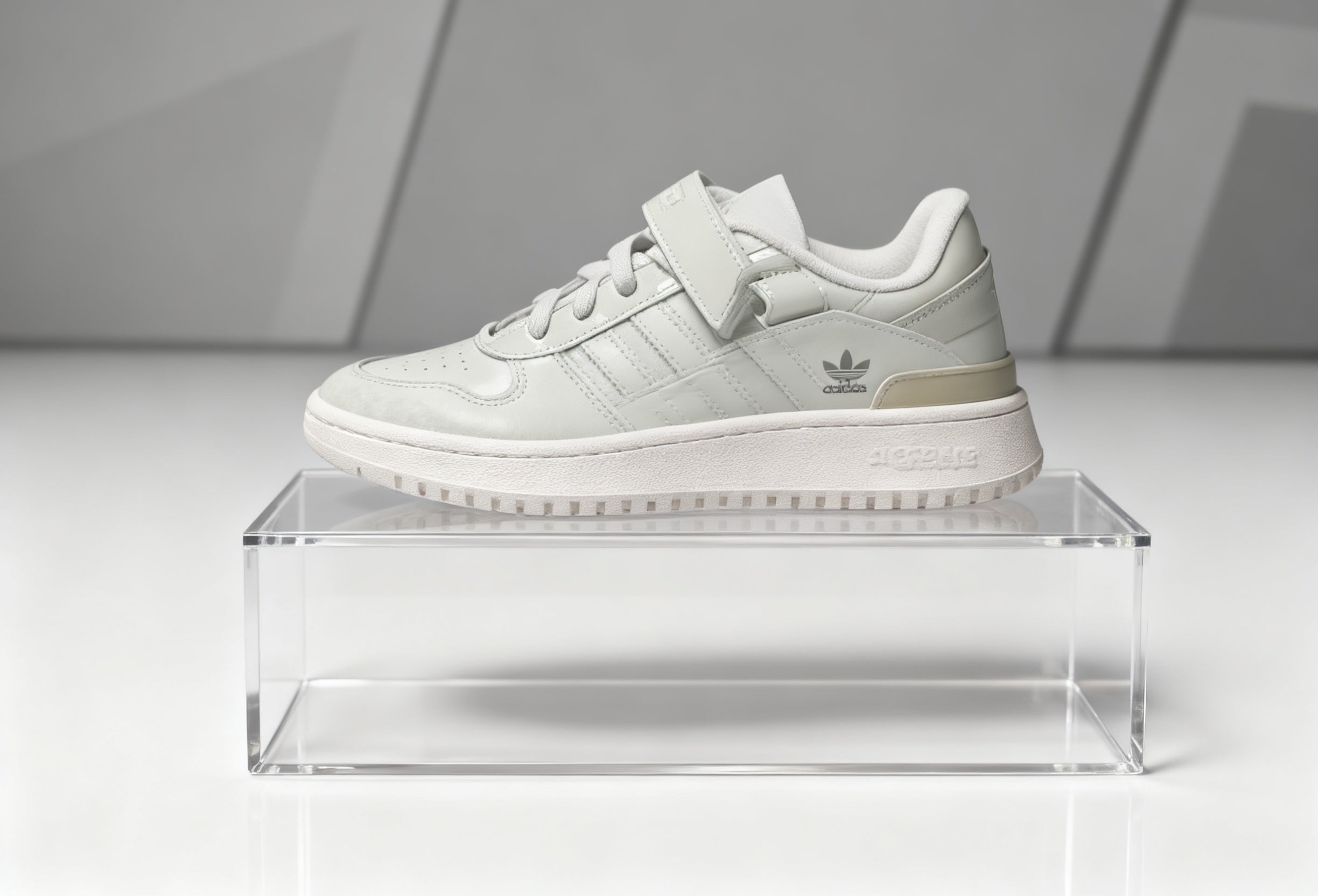 ADIDAS FORUM LOW
